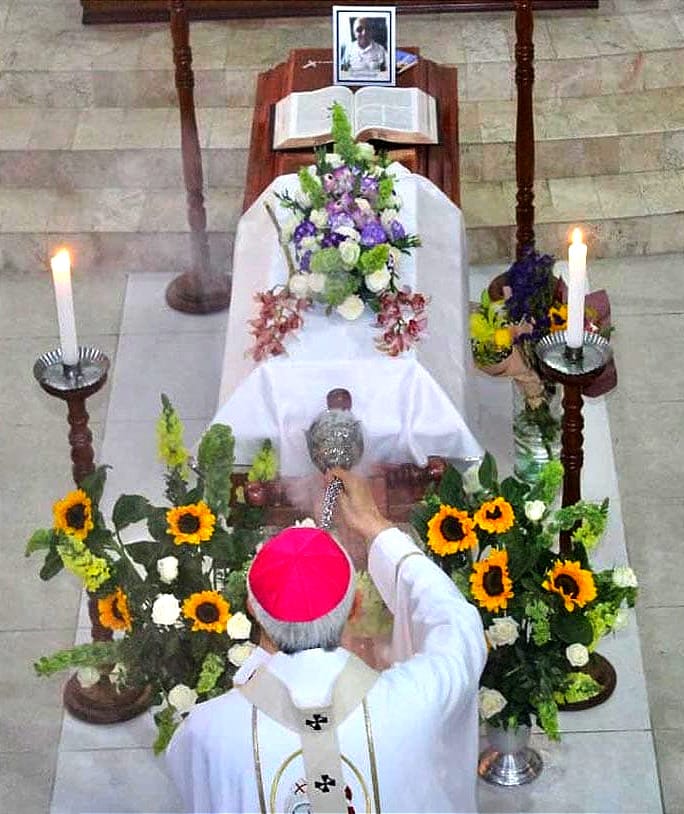 ¡MURIÓ EL PADRE JUSTO! - *SACERDOTE LEYENDA