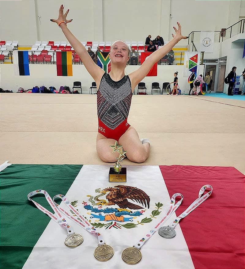 ¡“BIBI”, CAMPEONA MUNDIAL! - TRES OROS PARA LA VERACRUZANA *SALTO, PISO Y BARRAS ASIMÉTRICAS