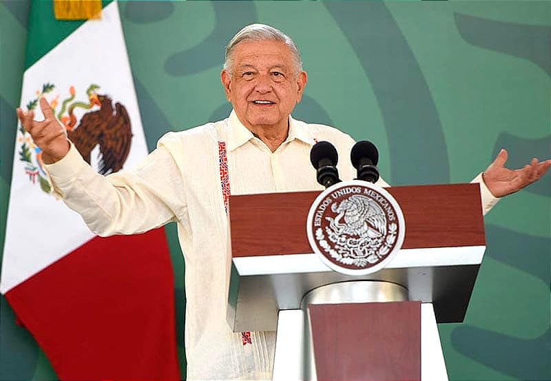 ¡AMLO “LA DEFIENDE”! - "¿CUÁL  CASA?"