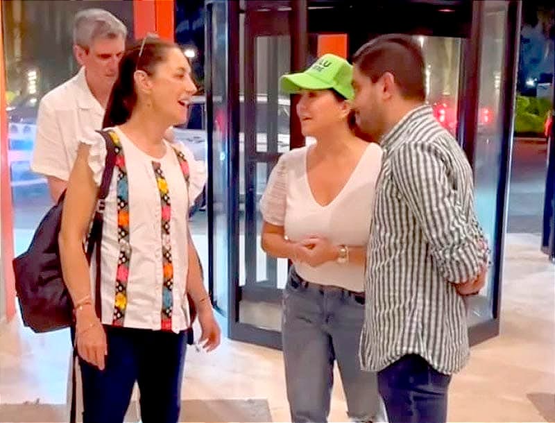 ¡Y ANILÚ FUE LA QUE RECIBIÓ A CLAUDIA!