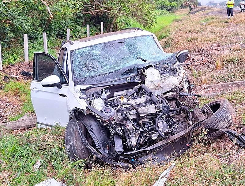 ¡DESBARATA LA CAMIONETA Y CASI SE MATA! - CERCA DEL DISTRIBUIDOR CABEZA OLMECA