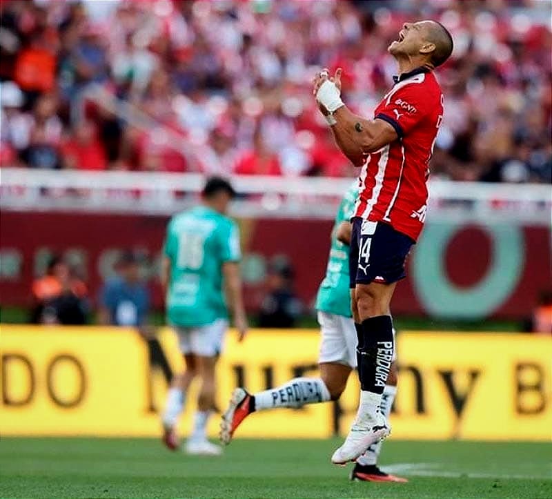 ¡CHIVAS SIGUE EN PICADA: AHORA CAE 2-1 ANTE LEÓN!