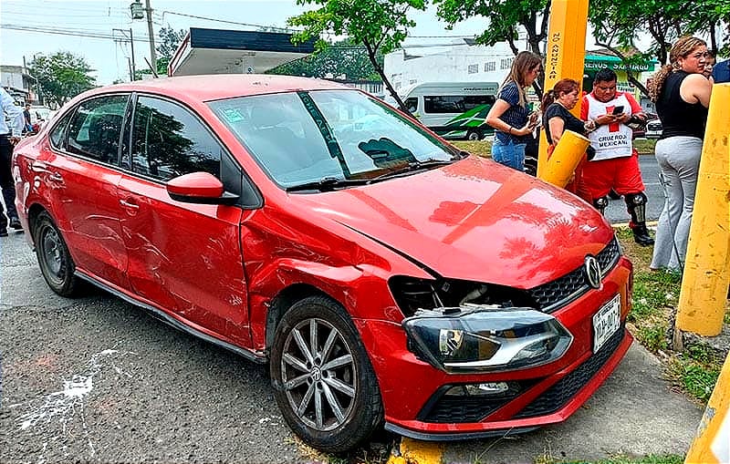 ¡SE DAN UN TRANCAZO! - EN CUAUHTÉMOC Y ECHEVEN