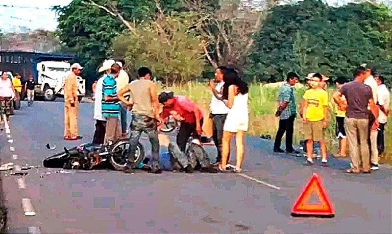 ¡DOS MUERTOS EN CHOQUE DE MOTOS! - EN LA FEDERAL FORTÍN-HUATUSCO