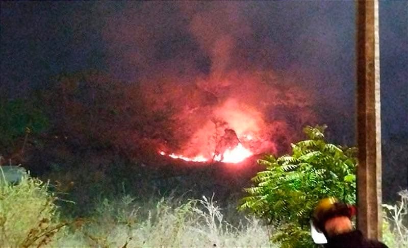 ¡PROVOCAN INCENDIOS PARA INVADIR! - *Denuncian Vecinos de Laguna Real