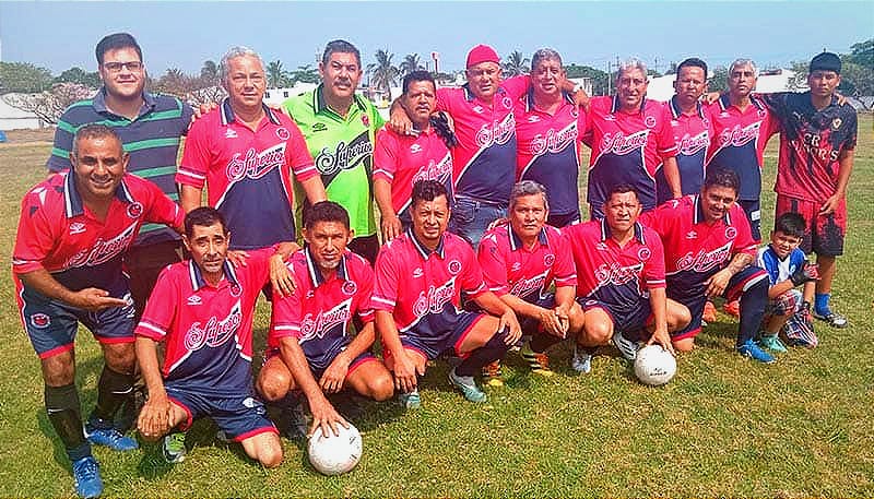 ¡IZUCAR DE MATAMOROS RECIBE A CASA TAMSA! - Liga de Fútbol de Veteranos “Roberto Oropeza González”