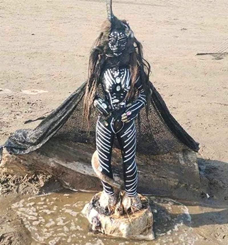 ¡ENCUENTRAN FIGURA TIPO MAGIA NEGRA! - En Playa en Coatzacoalcos