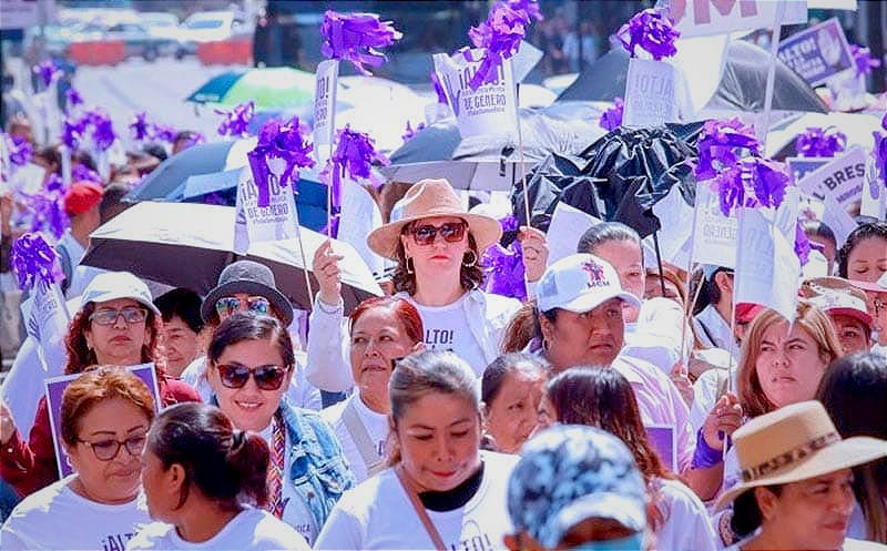 ¡CLONAN A “LAS BRUJAS”! - Y SE ARMÓ...