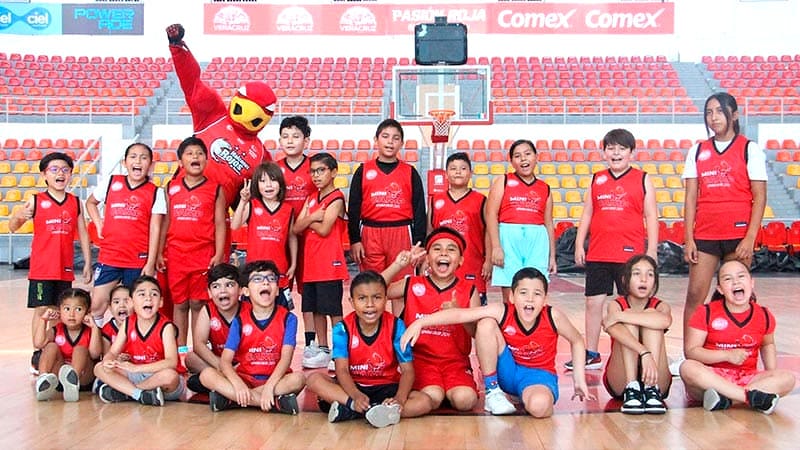 ¡CONCLUYE MINI CAMP DE BÁSQUETBOL!