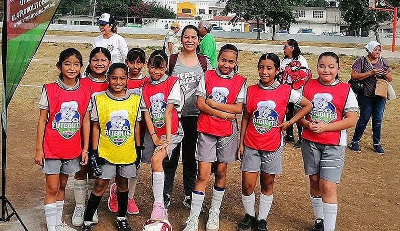 ¡EN MARCHA EL FUTBOLITO ESTUDIANTIL! - *CARDEL