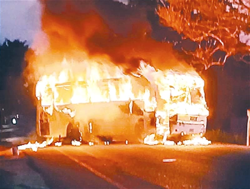 ¡ARDE TABASCO! - *Balaceras en la Carretera Cárdenas-Coatzacoalcos