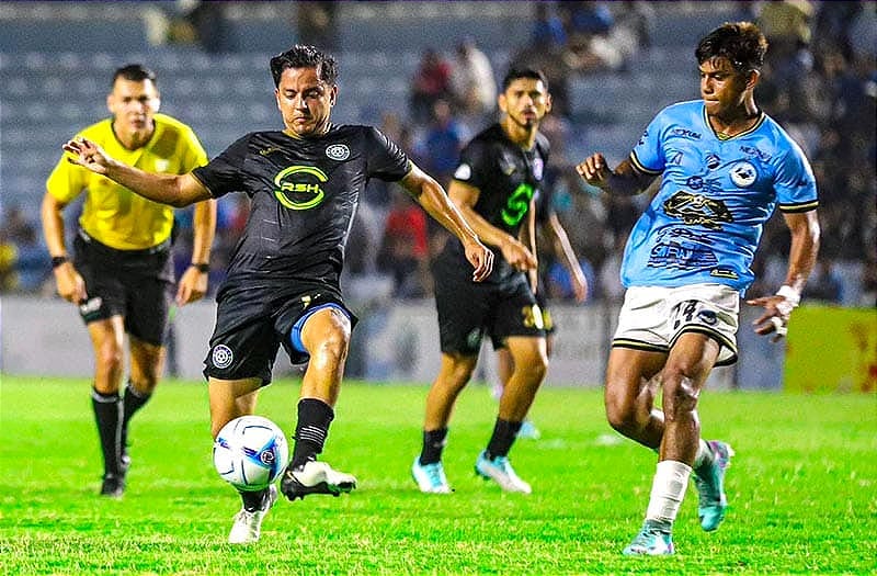 ¡RACING VERACRUZ NO TIENE MAÑANA! - *Habrá campeón de la Premier “A” esta noche en la Hugo Sánchez