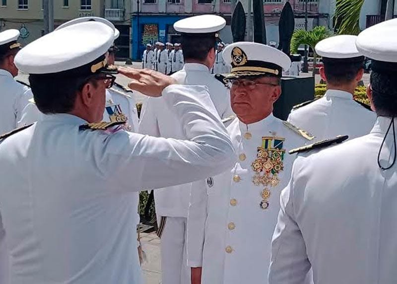 ¡CAPITÁN DE NAVIO DENUNCIÓ A ALMIRANTE POR QUERERLO CAMBIAR DE SU LUGAR DE TRABAJO!