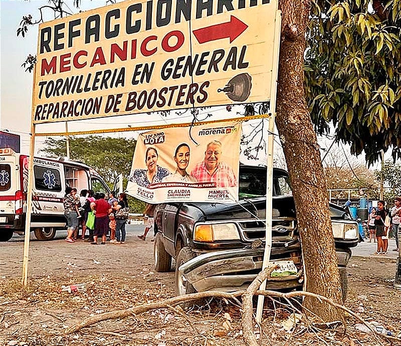 ¡SE IMPACTAN CONTRA EL ÁRBOL! - *9 HERIDOS! *MAMÁ Y SU HIJA HOSPITALIZADAS