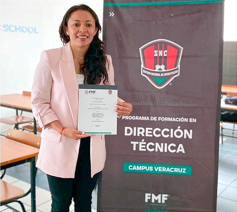 ¡JANAI YA ES DIRECTORA TÉCNICA! - *CON TÍTULO