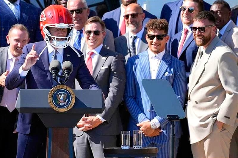 ¡VISITAN LOS CHIEFS AL PRESIDENTE JOE BIDEN EN LA CASA BLANCA!