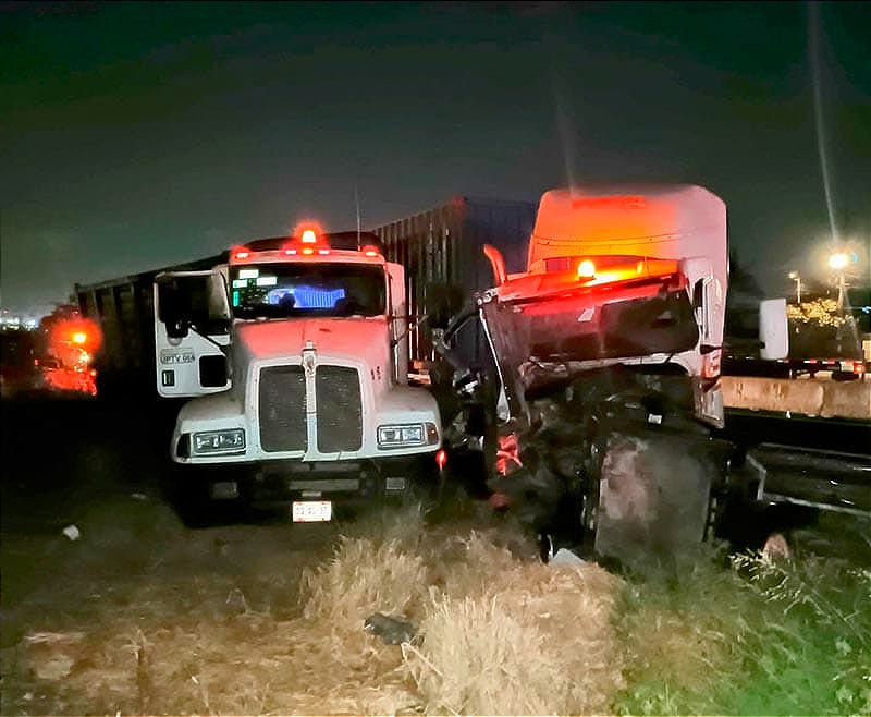 ¡CHOQUE DE “MONSTRUOS”! - AUTOPISTA VERACRUZ-CARDEL