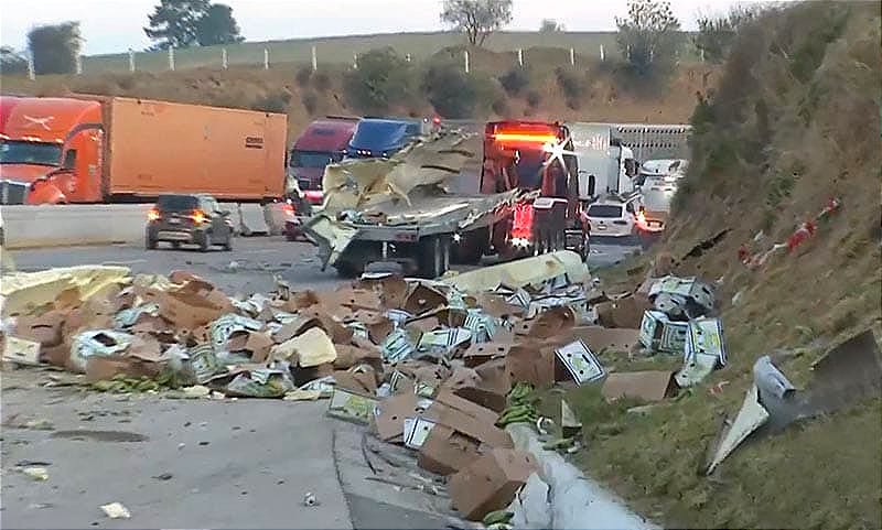 ¡LOS MATÓ LA "PERDIDA DE CONTROL" DE UN TRAILERO! - *PAPÁ Y SU HIJA *REGRESABAN A XALAPA