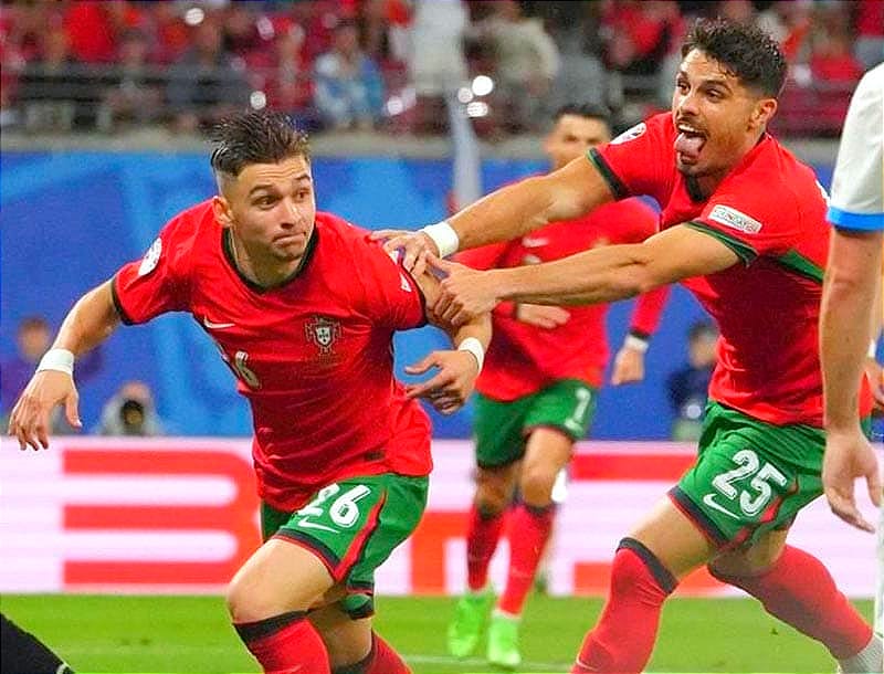 ¡PORTUGAL GANA A REPÚBLICA CHECA EN EL ÚLTIMO MINUTO!