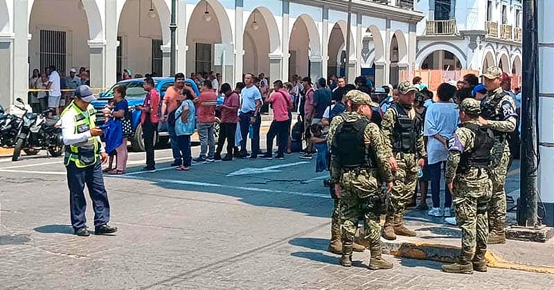 ¡VIERON DE TODO! - *Policías, acarreo, mapaches, etc