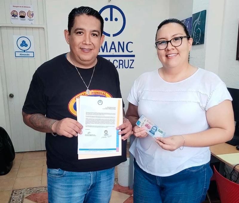 ¡AMANC RECIBE DONATIVO POR FUNCIÓN DE LUCHA LIBRE CON EL MÍSTICO!