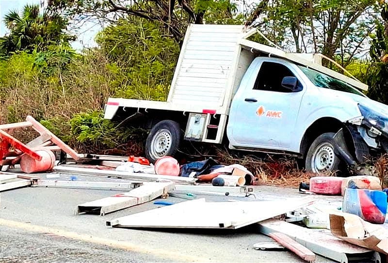 ¡VOLCADURA EN EL TRAMO ALAMO-TIHUATLÁN! - UN MUERTO Y TRES HERIDOS!