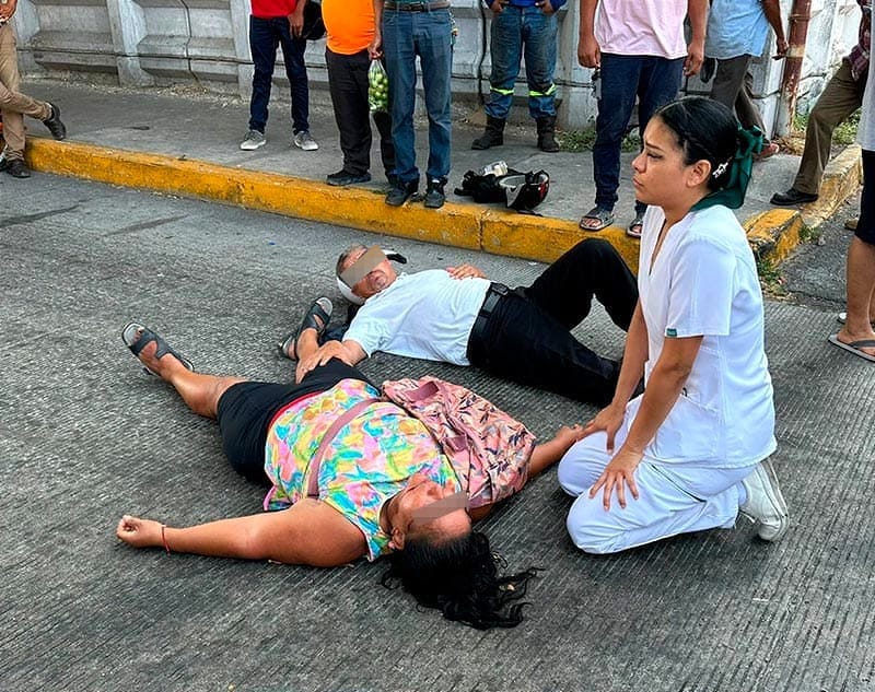 ¡DE FRENTE CONTRA PAREJA MOTORIZADA!