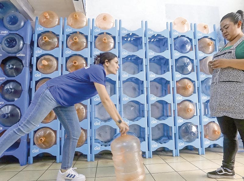 ¡GARRAFÓN DE AGUA SE VENDE HASTA EN 70 PESOS!