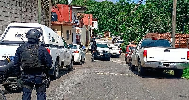 ¡TRIPLE HOMICIDIO! - LOS CADAVERES ESTABAN MANIATADOS, AHORCADOS Y CON MULTIPLES GOLPES