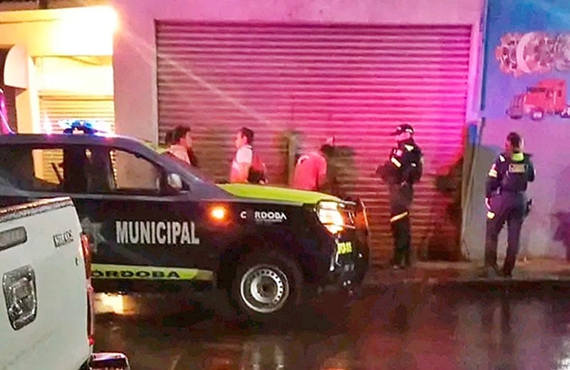 ¡ENCUENTRAN MUERTO A HOMBRE DENTRO DE LOCAL COMERCIAL!