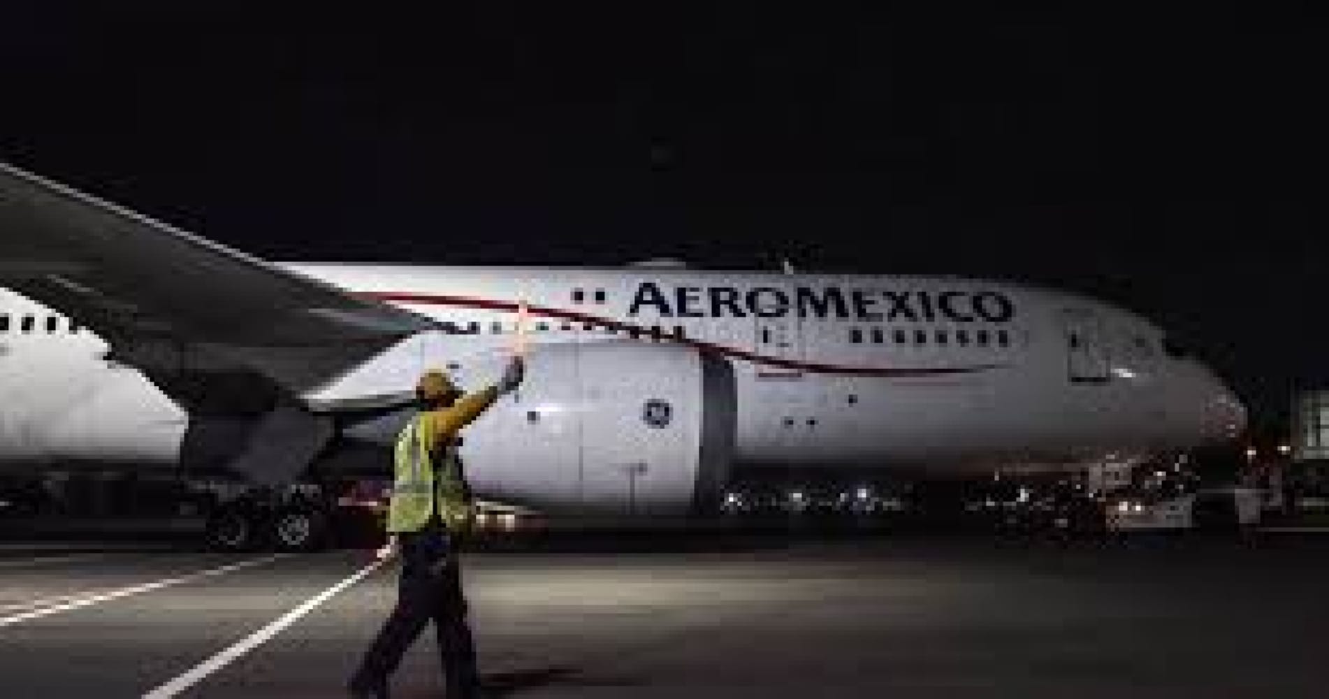 ¡SE TRUENA AVIÓN DE AEROMÉXICO!