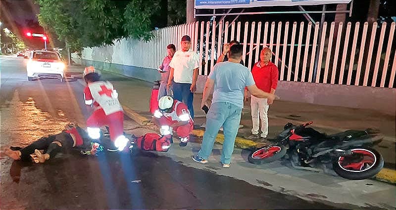 ¡DOS LESIONADOS EN CHUZA DE MOTOS! - DÍAZ MIRÓN Y TUERO MOLINA