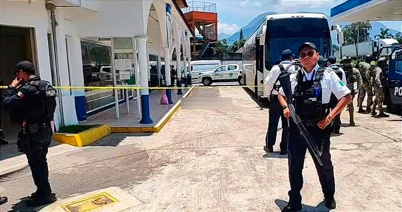 ¡SABÍAN CUANDO LLEGABA! - SUJETOS EN MOTOCICLETA LE DISPARARON CUANDO BAJABA DE UN AUTOBÚS