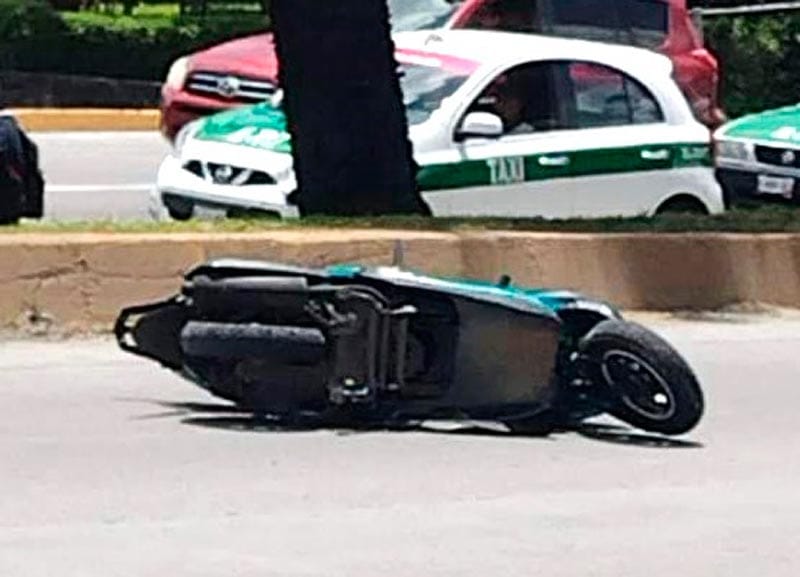 ¡POLICÍA ESTATAL FALLECE EN UN MOTOCICLETAZO! - *XALAPA