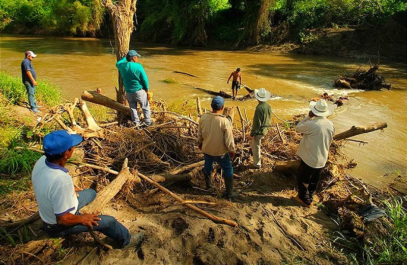 ¡SIGUEN SIN ENCONTRAR AL NIÑO AHOGADO EN EL RÍO COTAXTLA!