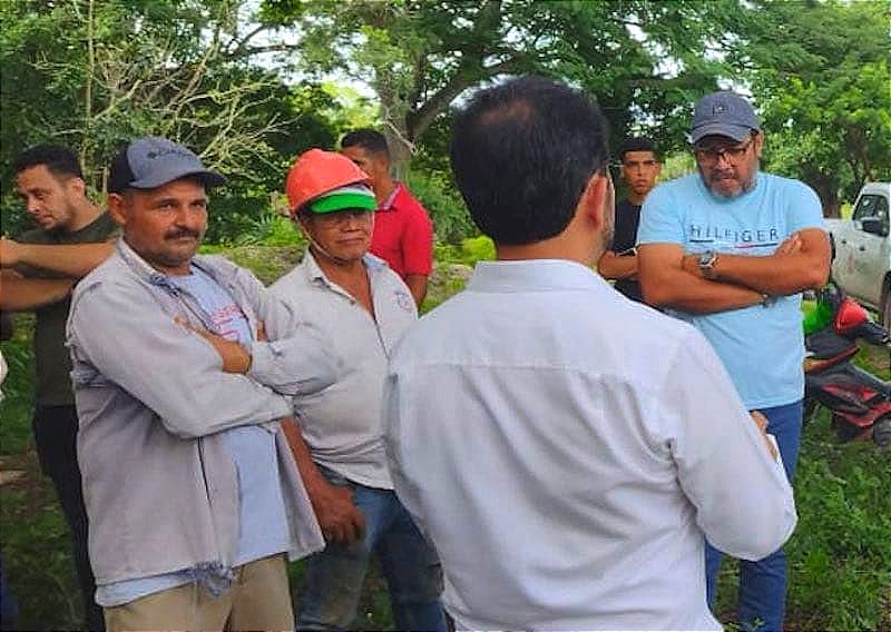 ¡TOMAN POZOS DE PEMEX! - *LES DESTROZARON LAS CARRETERAS