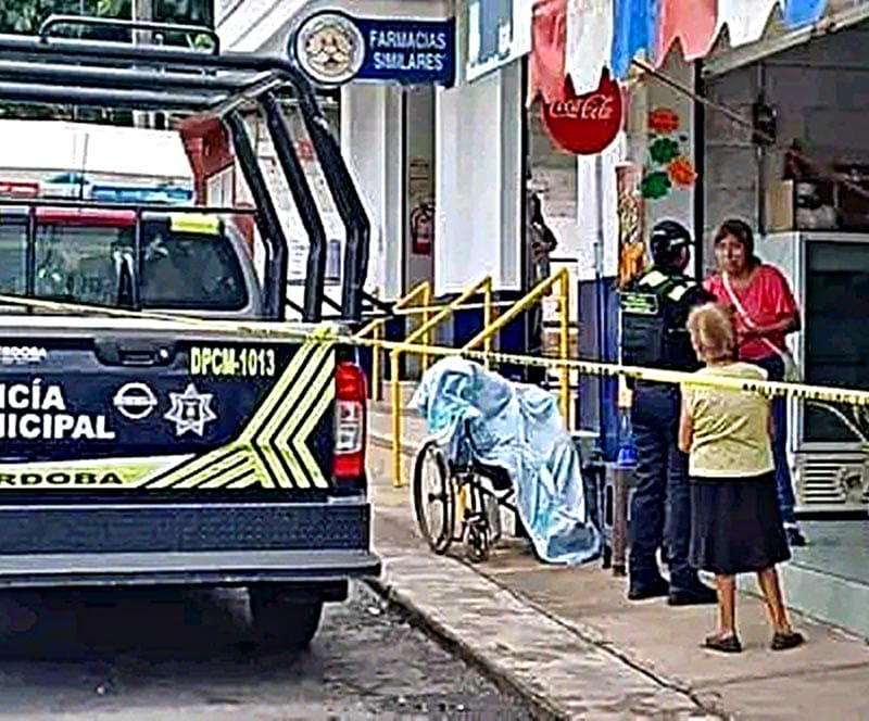 ¡ABUELITA FALLECE AFUERA DEL CONSULTORIO DEL DOCTOR SIMI! - Córdoba