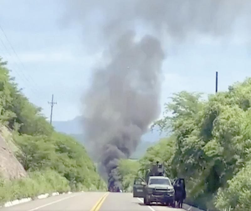 ¡BLOQUEOS Y EJECUCIONES EN SINALOA!