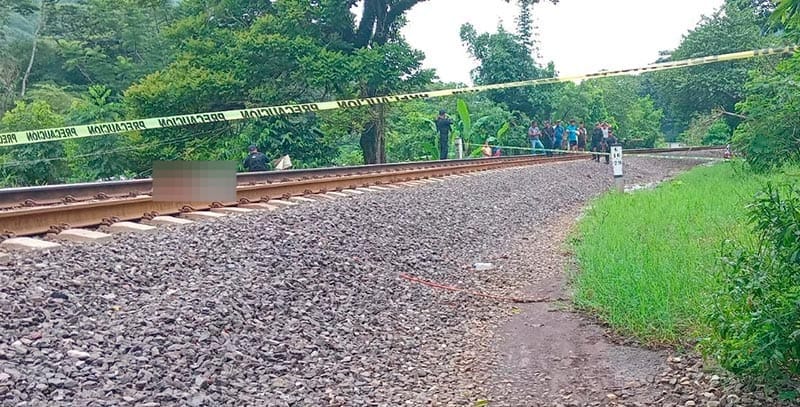 ¡MUERE OBRERO DE INGENIO ARROLLADO POR EL TREN!