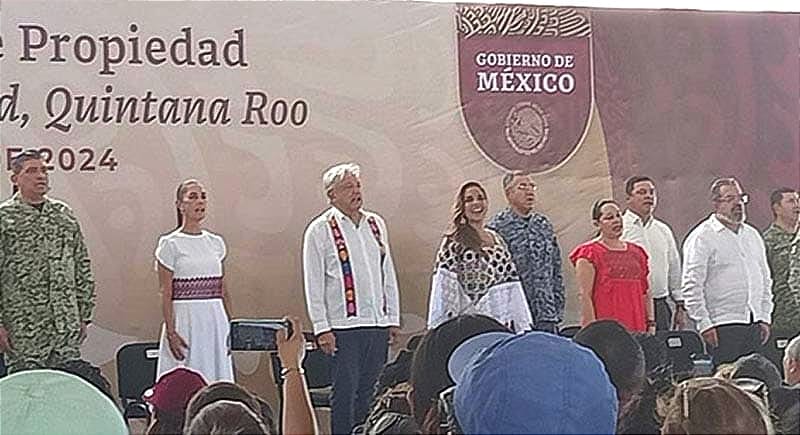 ¡AMLO UTILIZA INSTALACIONES SUSPENDIDAS JUDICIALMENTE EN EVENTO DEL TREN MAYA!