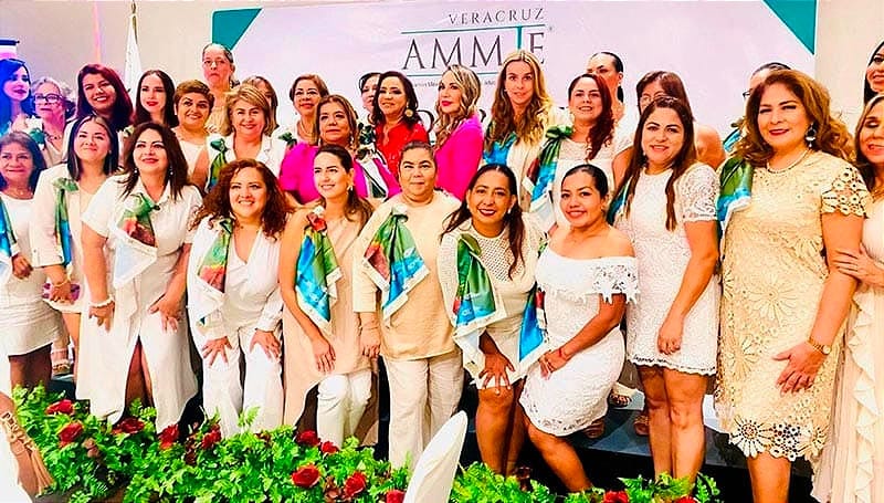 ¡GAYOT A LA AMMJE! - *Releva a la presidenta saliente, doctora Sandra Vásquez, cónsul de Belice