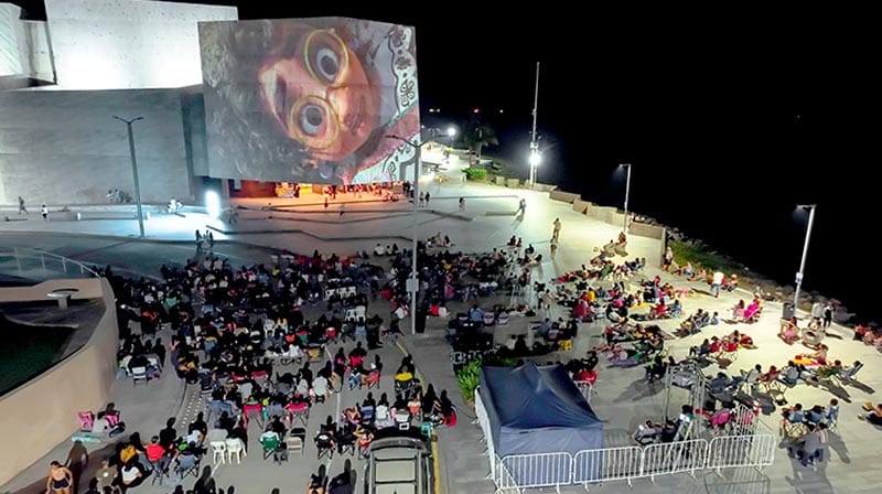 PRESENTACIONES MUSICALES Y PROYECCIONES DE PELÍCULAS EN FORO BOCA