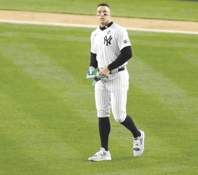 ¡EN LA LONA! - *Los Yankees no pueden ganar en la Serie Mundial