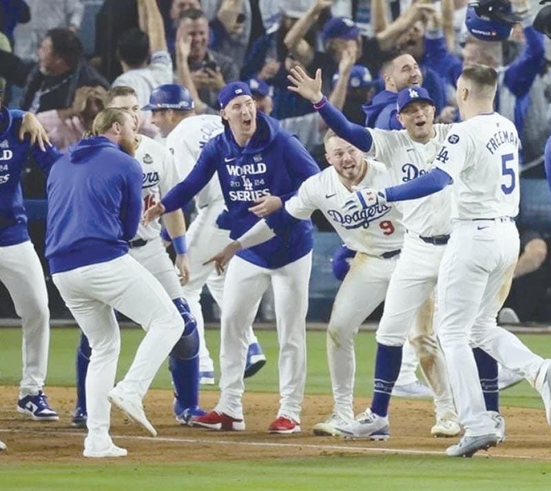 ¡DODGERS SE APUNTA EL PRIMERO EN LA SERIE MUNDIAL!