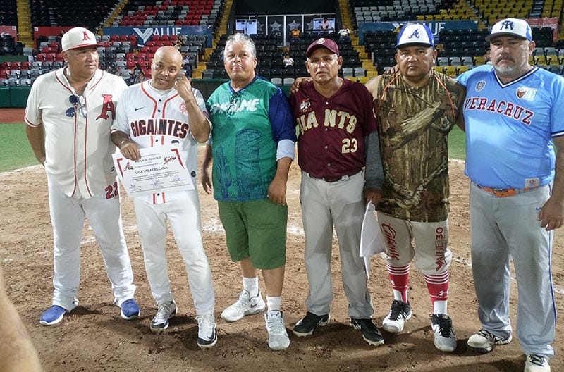 ¡GIGANTES SE LLEVA EL GRAN CUADRANGULAR DE BÉISBOL!