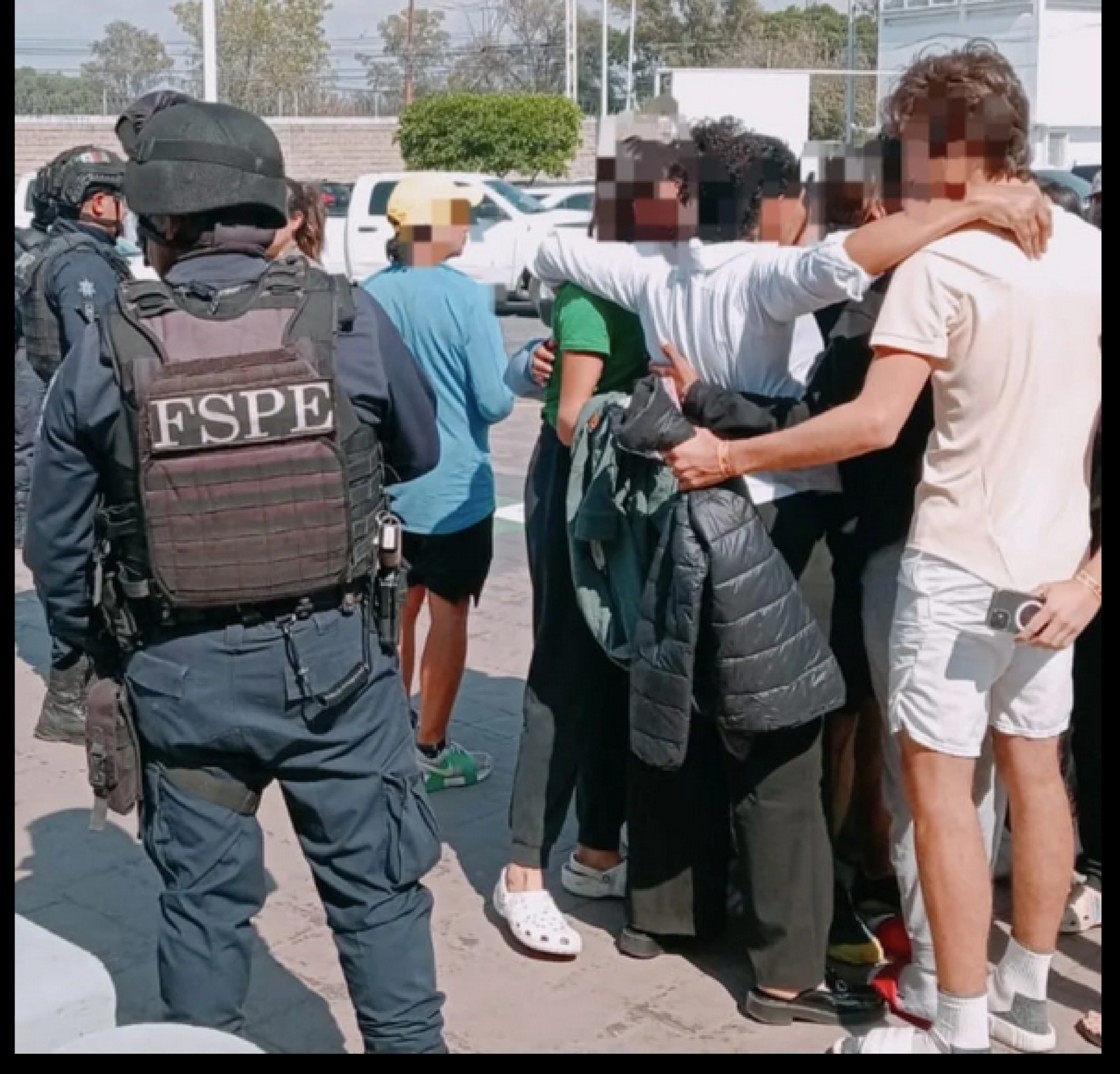 ¡DIEZ TENISTAS QUERETANOS Y SU ENTRENADOR SUFREN SECUESTRO VIRTUAL! - EN HOTEL DE IRAPUATO!