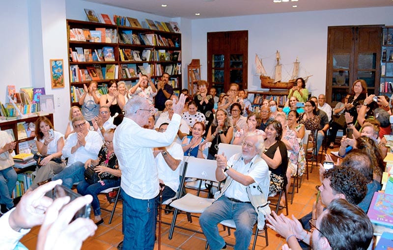 ESTRENAN DOCUMENTAL “EL HOMBRE DEL FARO”, ALFREDO CAZARÍN PADILLA