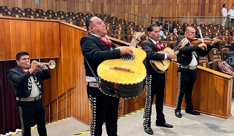 ¡HASTA MARIA-CHIS! - Y TAN TÁN...