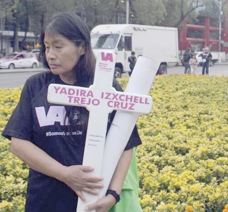 “¡NI PERDÓN, NI OLVIDO, CASTIGO A LOS ASESINOS!”