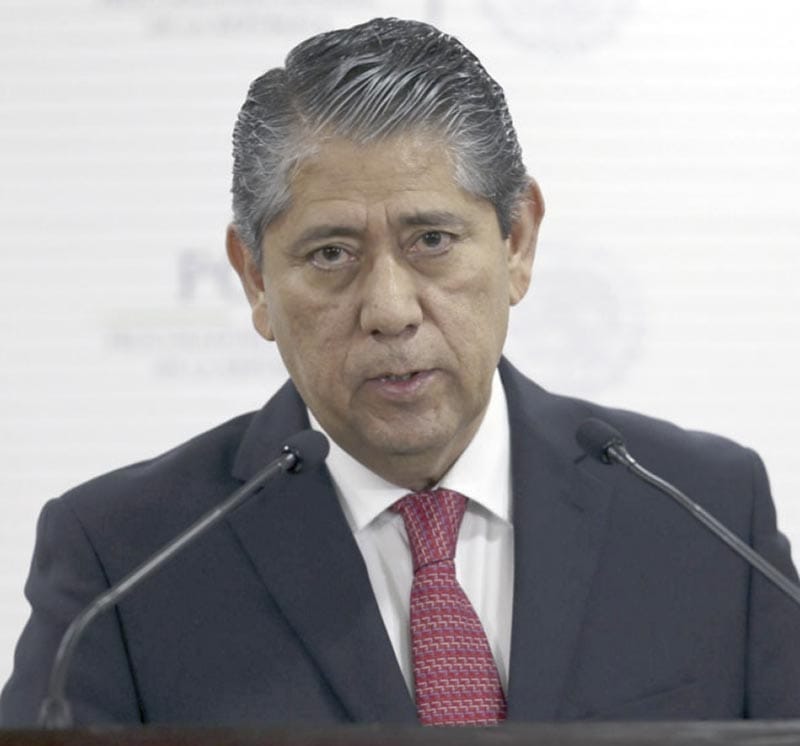 ¡RENUNCIA EL FISCAL DE PUEBLA PARA BUSCAR SER MINISTRO DE LA SCJN!